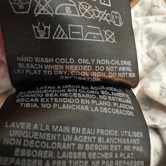 NWT Guess Spanish Cheetah Desert Animal Print Long Sleeve Bodysuit Top Size L - Picture 11 of 14